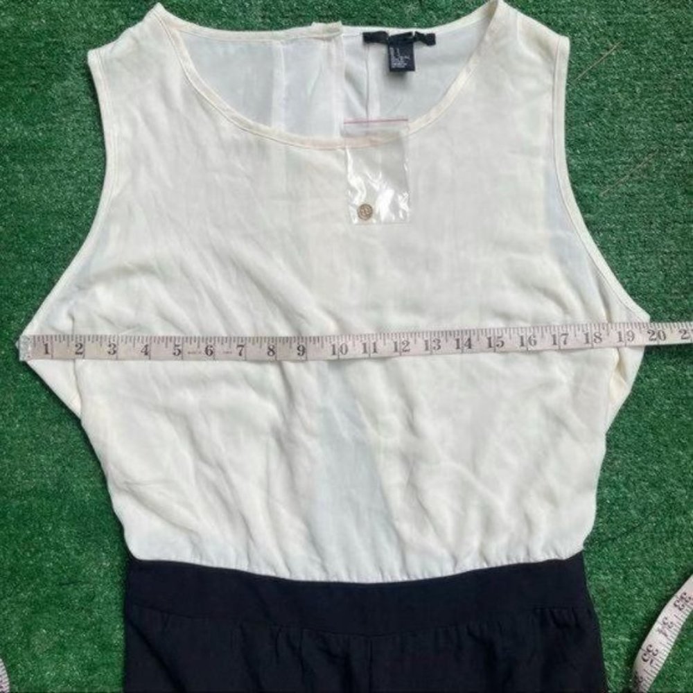 Black & Ivory Sleeveless Jumpsuit Open Back Sz L - Picture 6 of 10